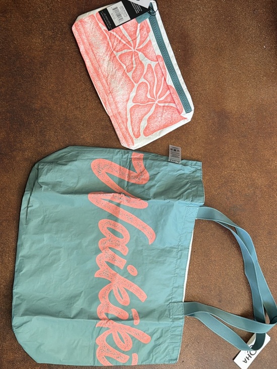 ALOHA Collection Handbags - Aloha Collection Diamondhead